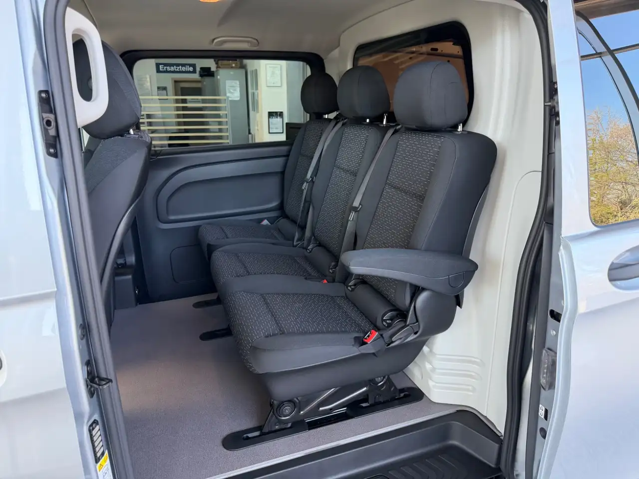 Mercedes-Benz Vito 9