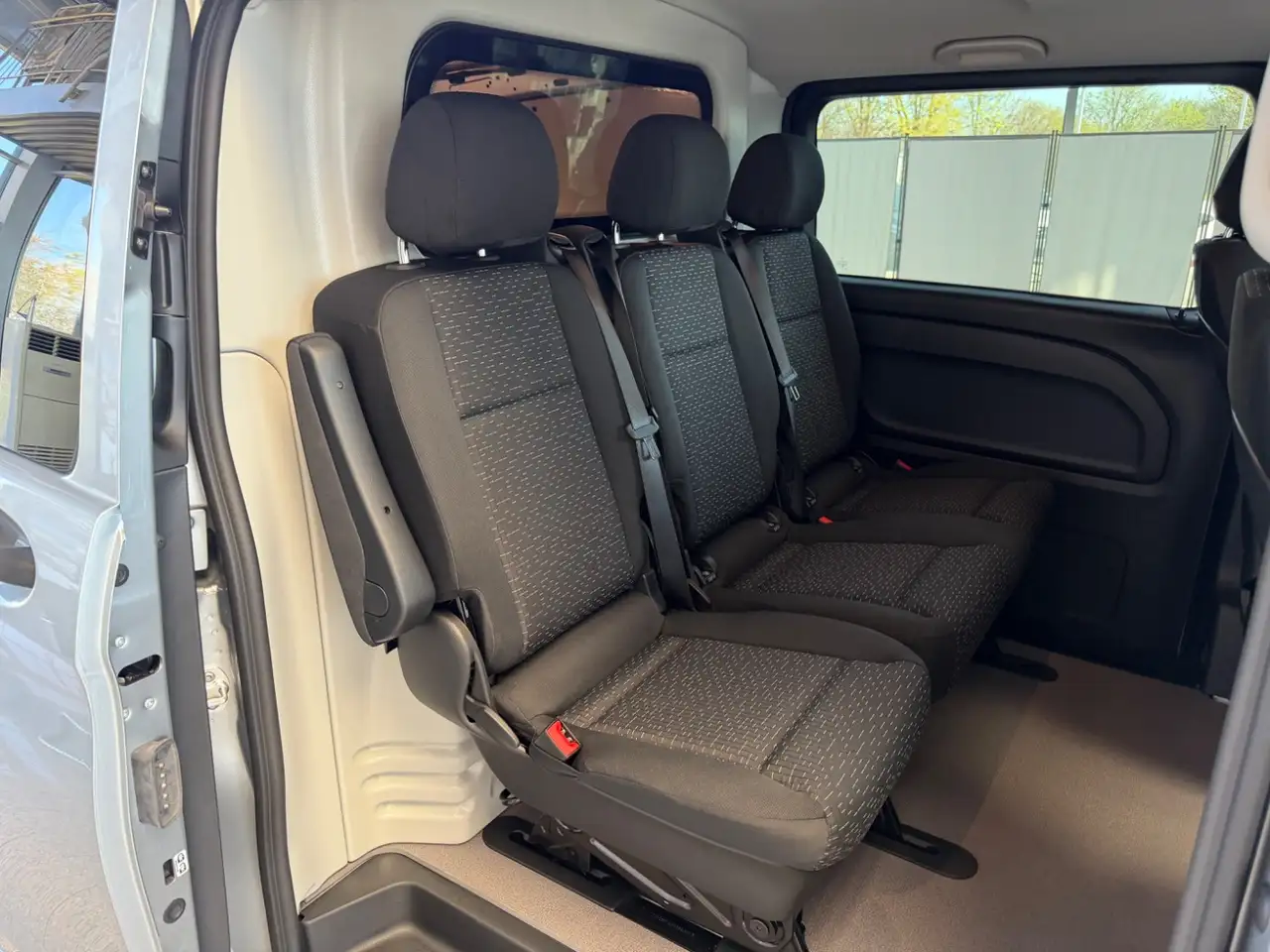 Mercedes-Benz Vito 13