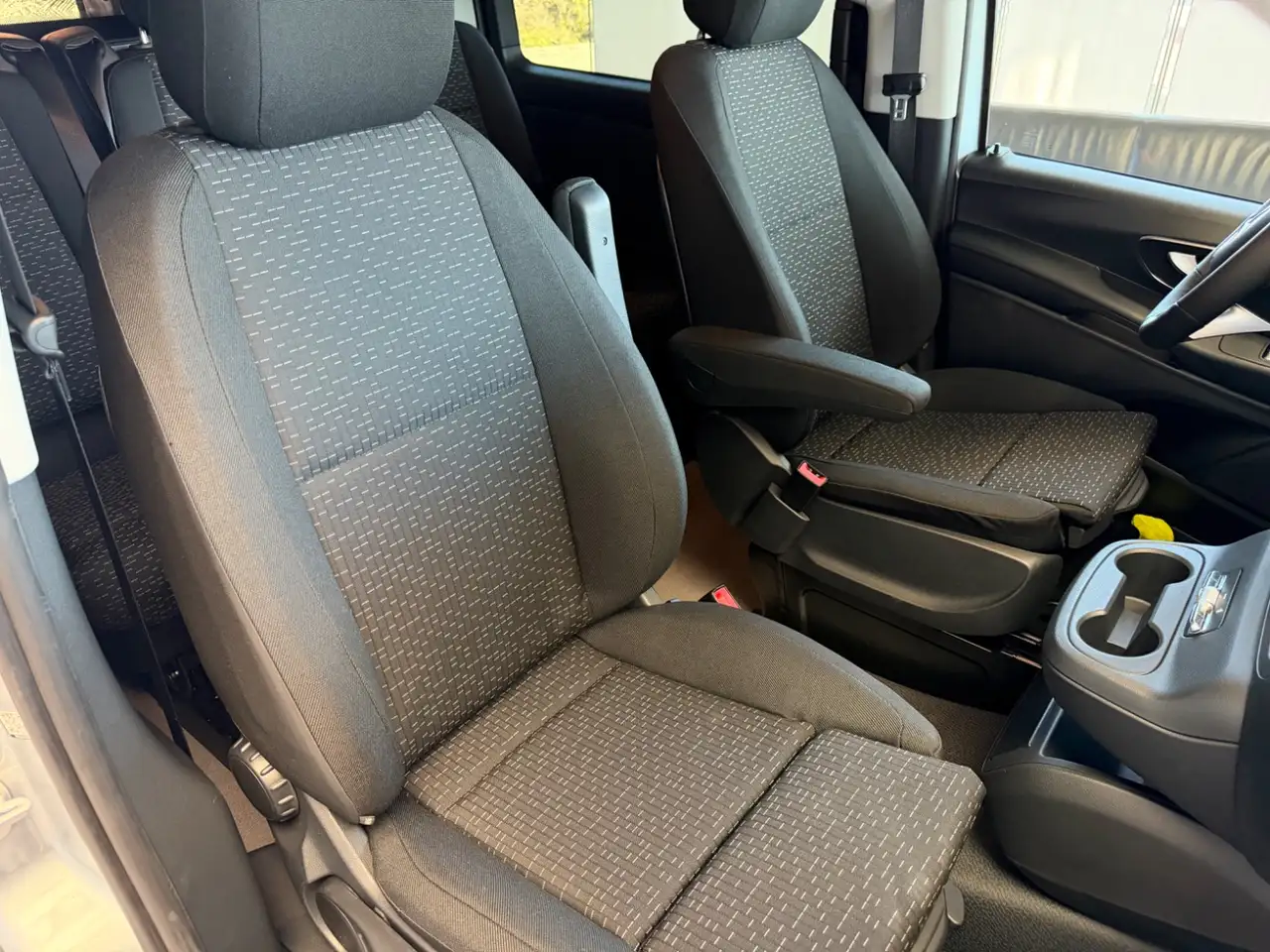 Mercedes-Benz Vito 15