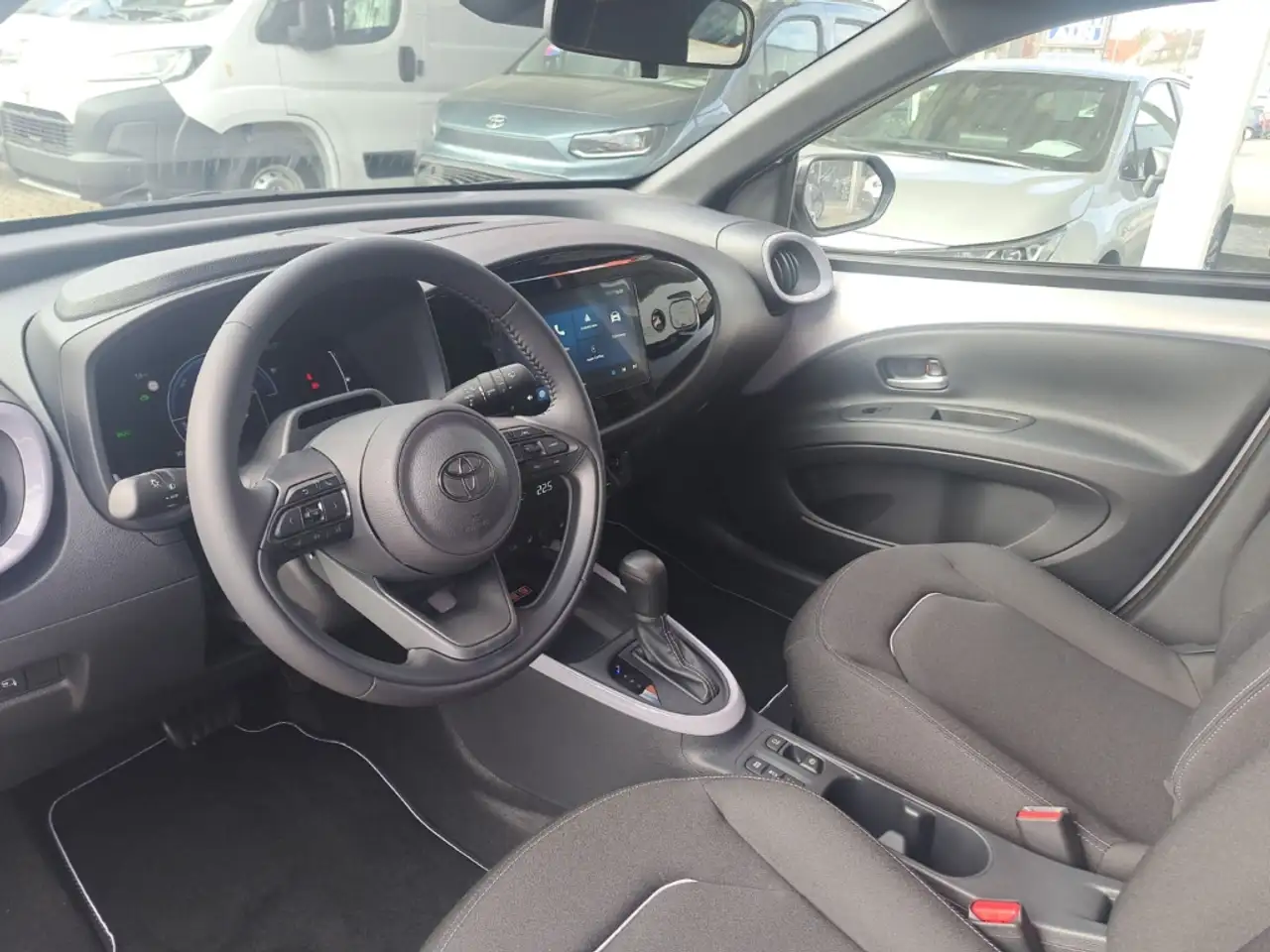 Toyota Aygo X 9