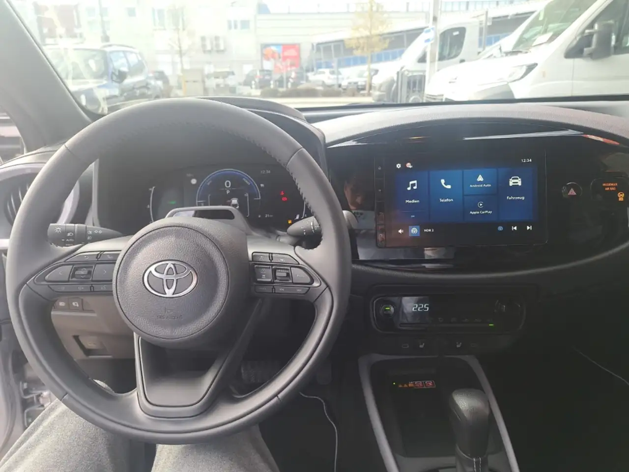 Toyota Aygo X 10