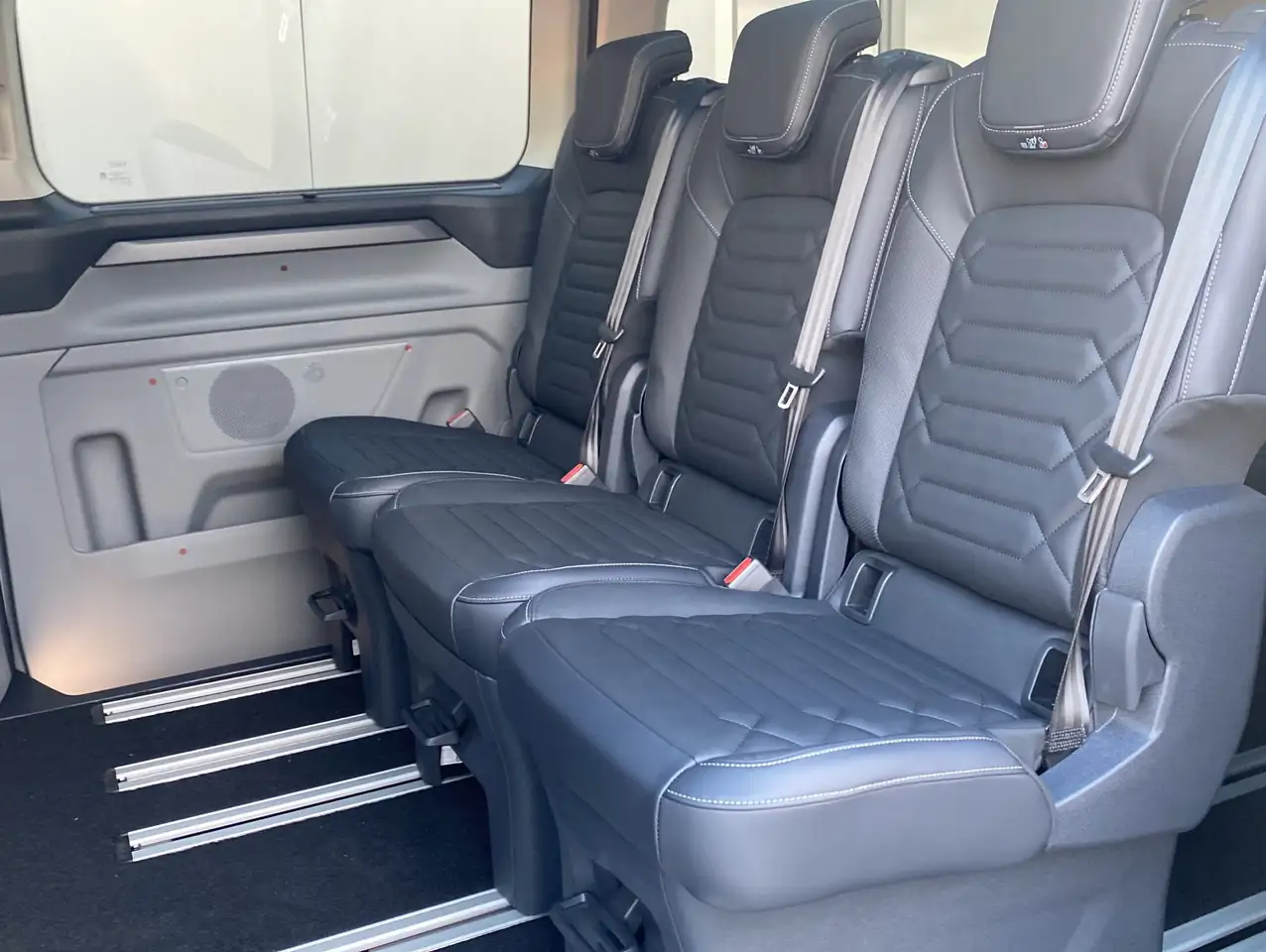 Ford Tourneo 9