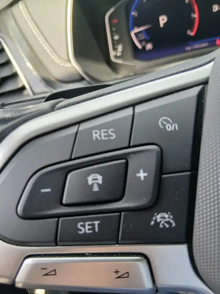 Volkswagen T-Cross 11