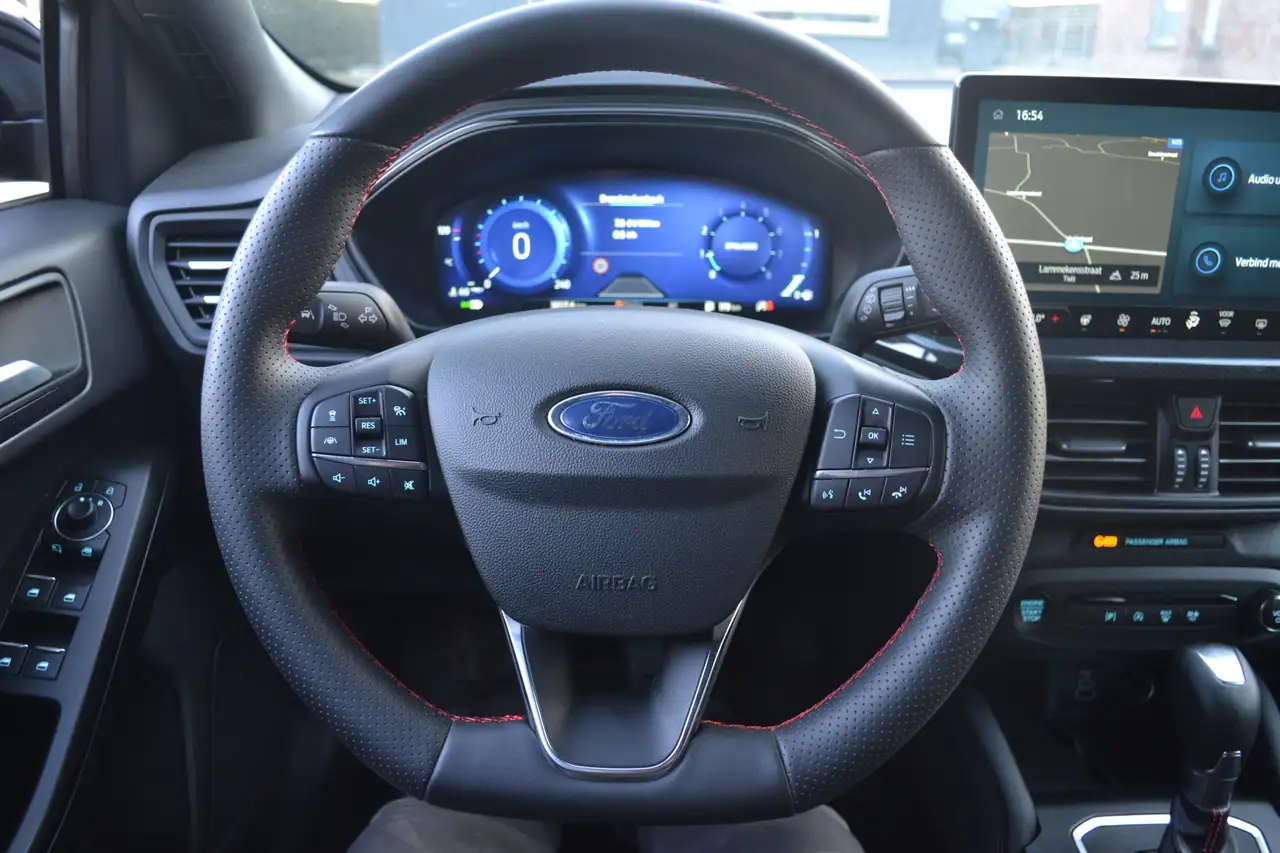Ford Focus 8