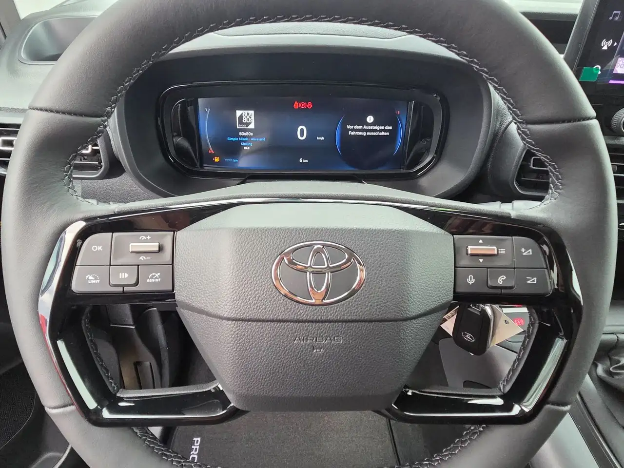 Toyota Proace 13