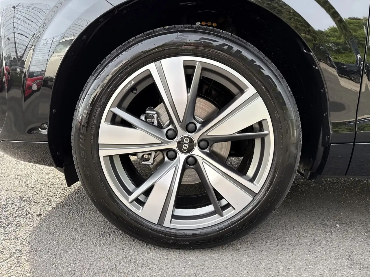 Audi Q3 7