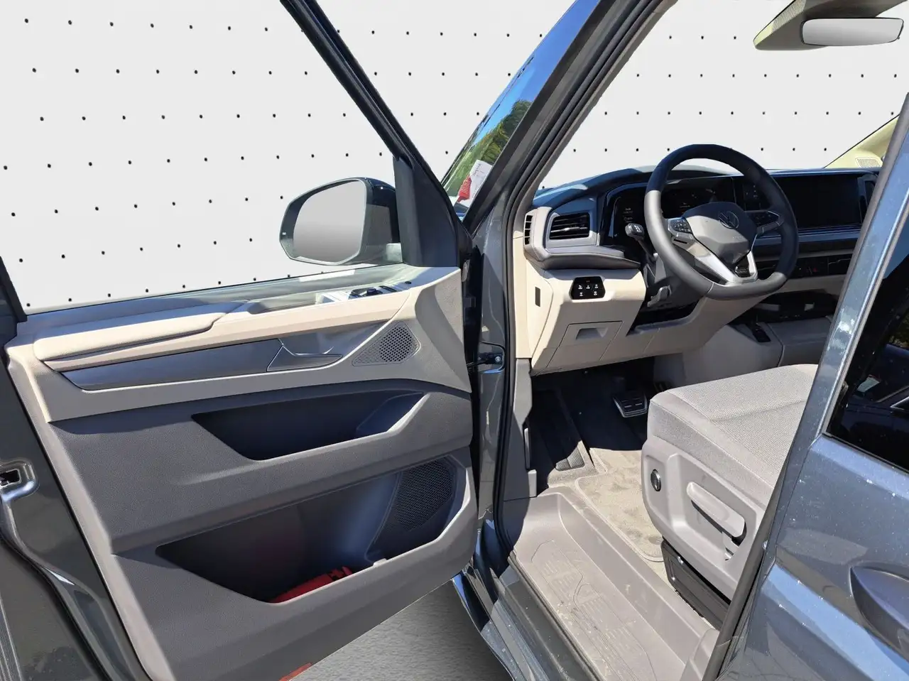 Volkswagen T7 Multivan 13