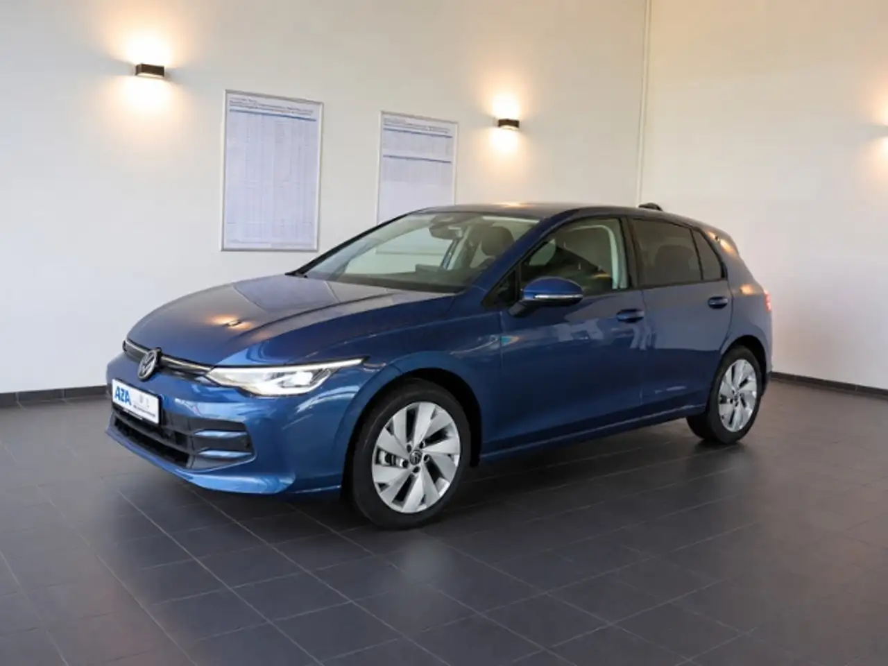 Volkswagen Golf VIII 2