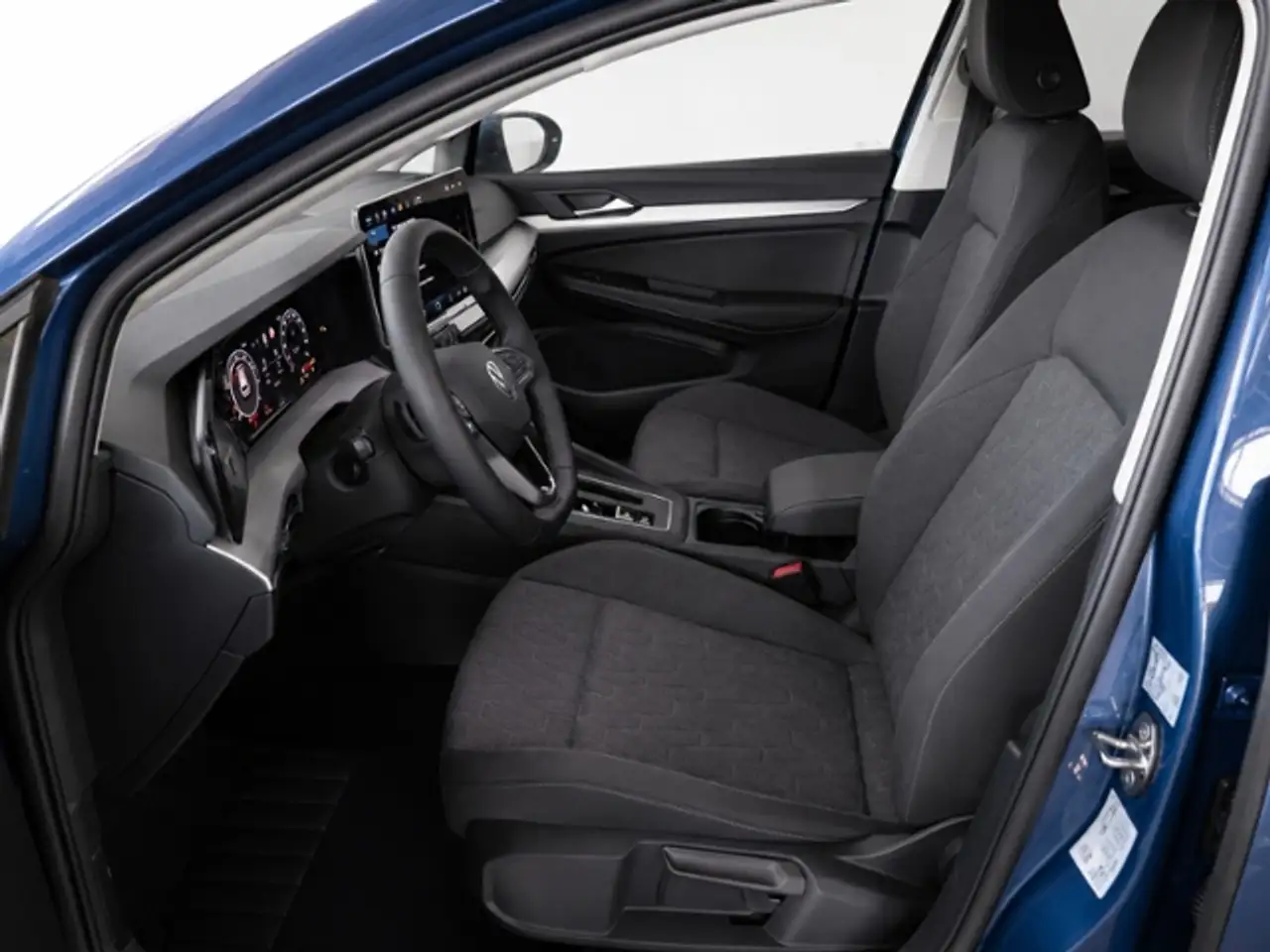 Volkswagen Golf VIII 11