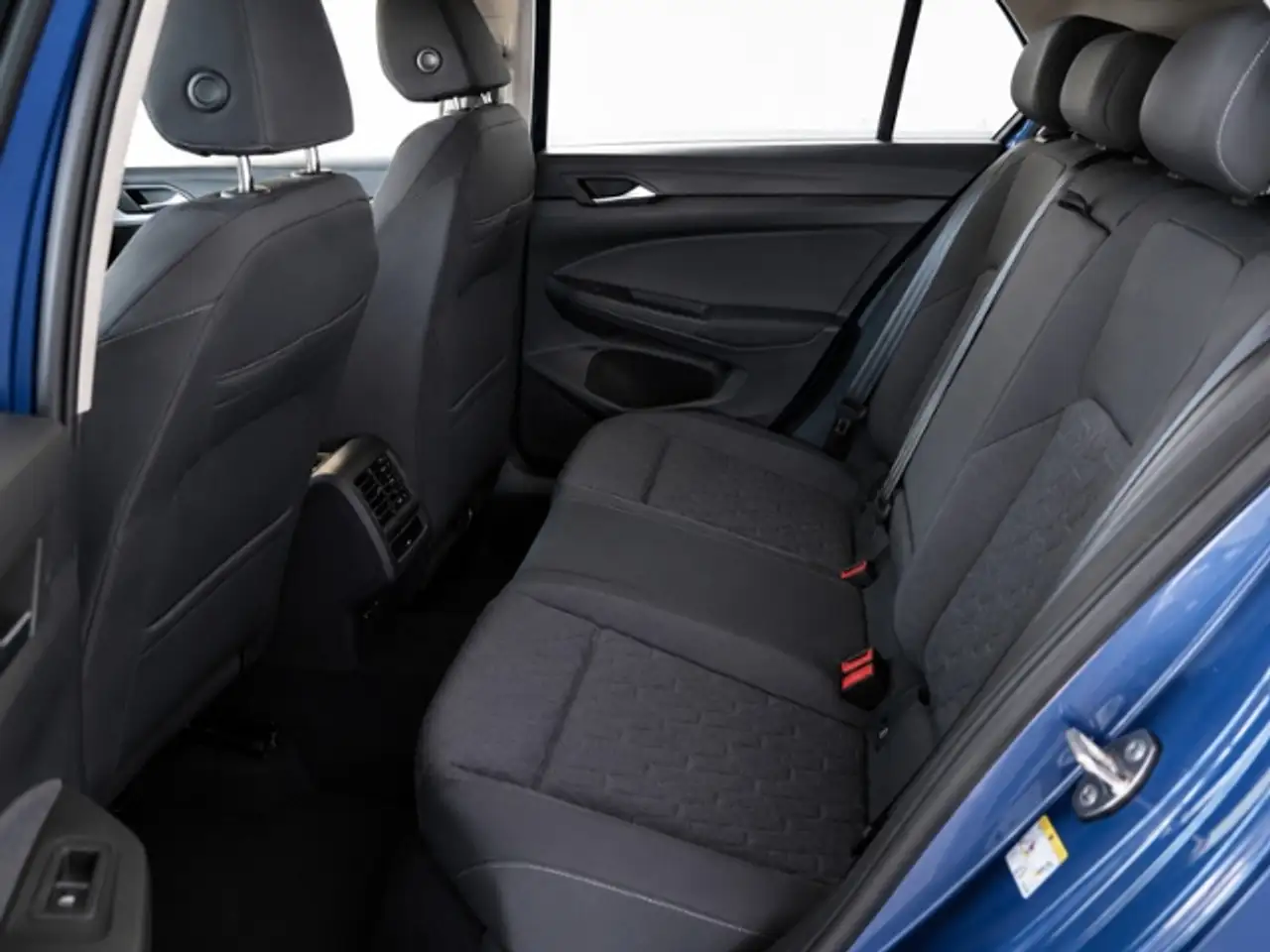 Volkswagen Golf VIII 15