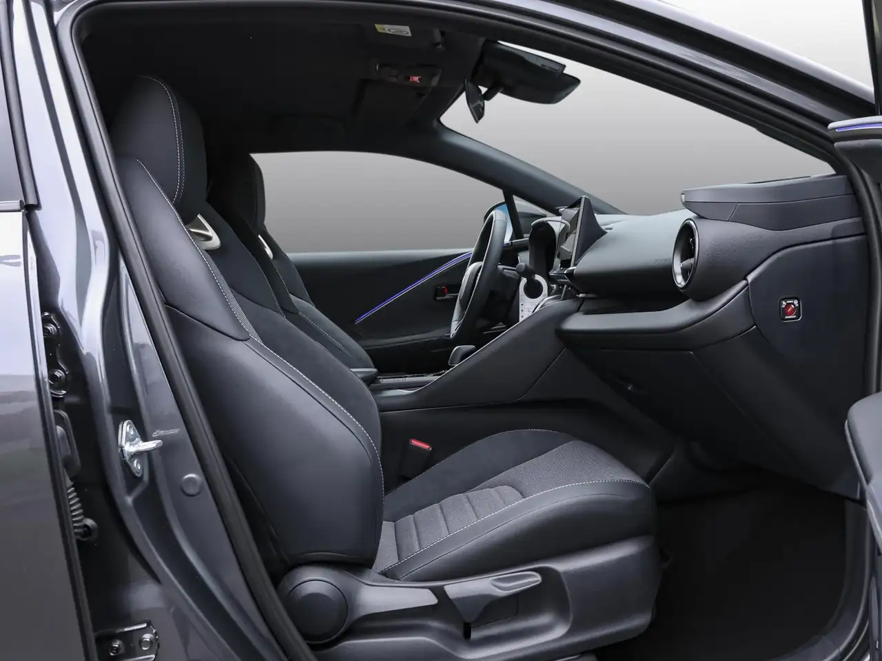 Toyota C-HR 6