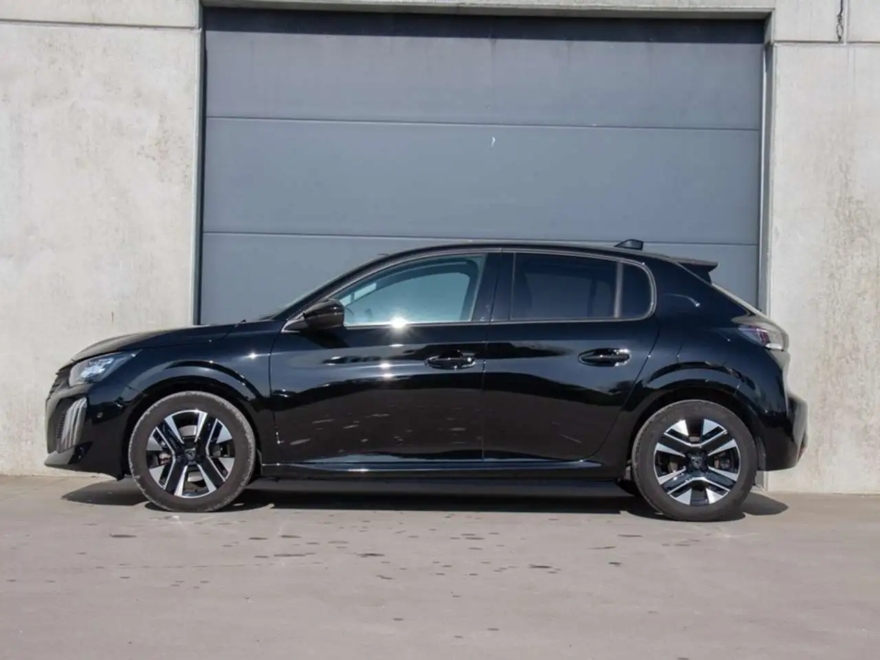 Peugeot 208 5