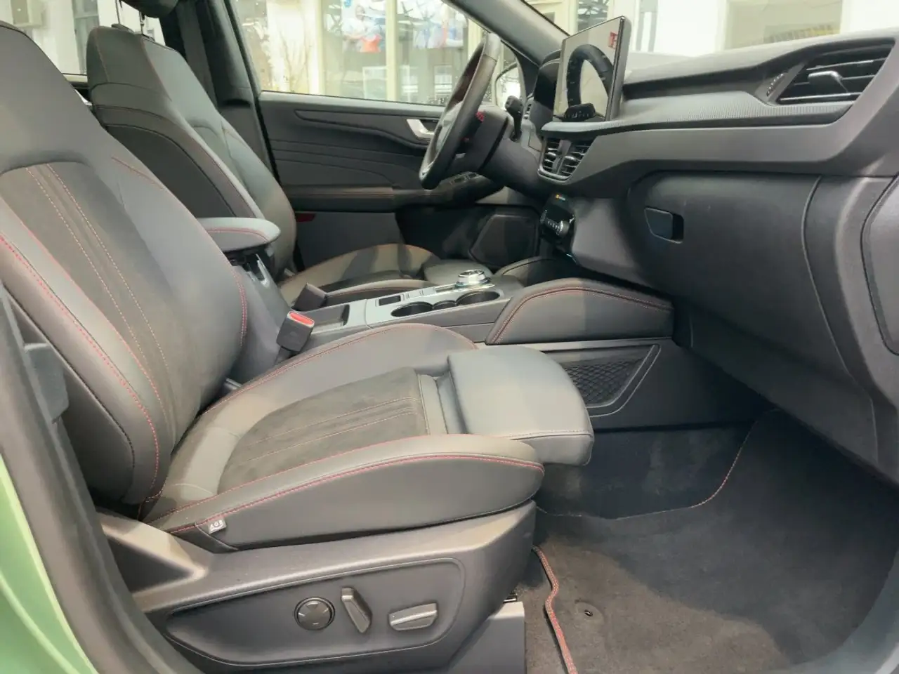 Ford Kuga 9
