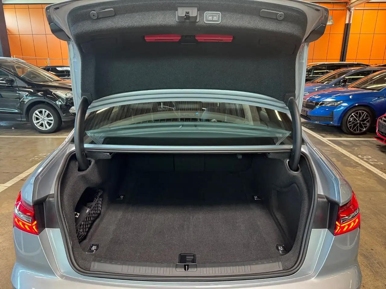 Audi A6 6