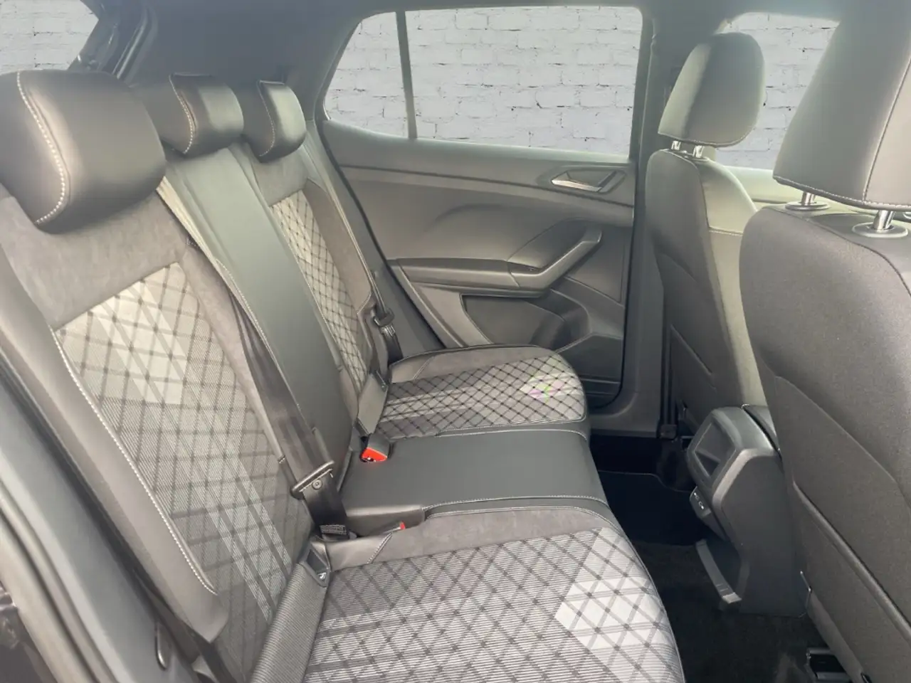 Volkswagen T-Cross 10