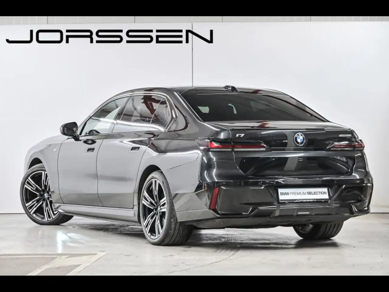 BMW i7 5