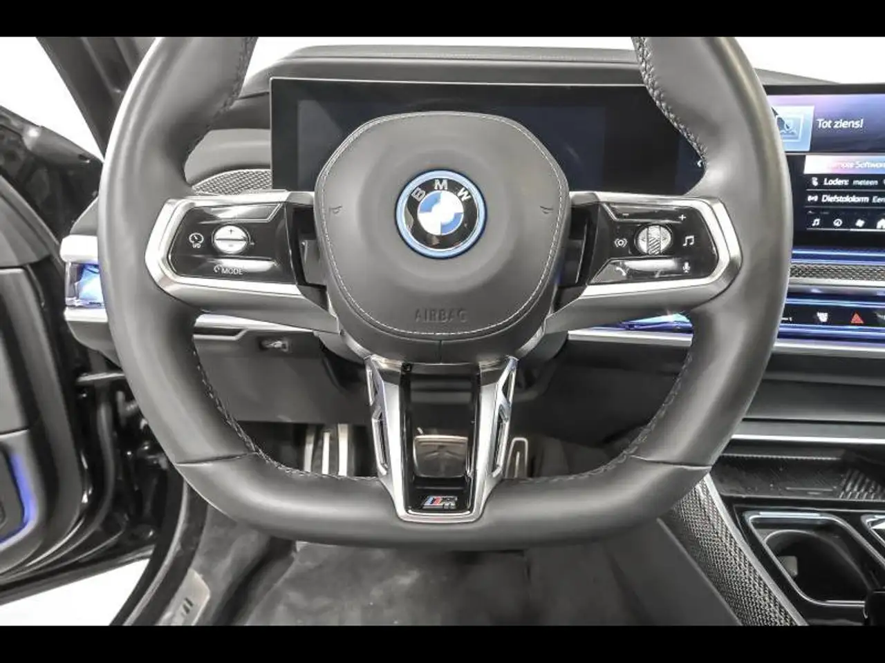 BMW i7 9