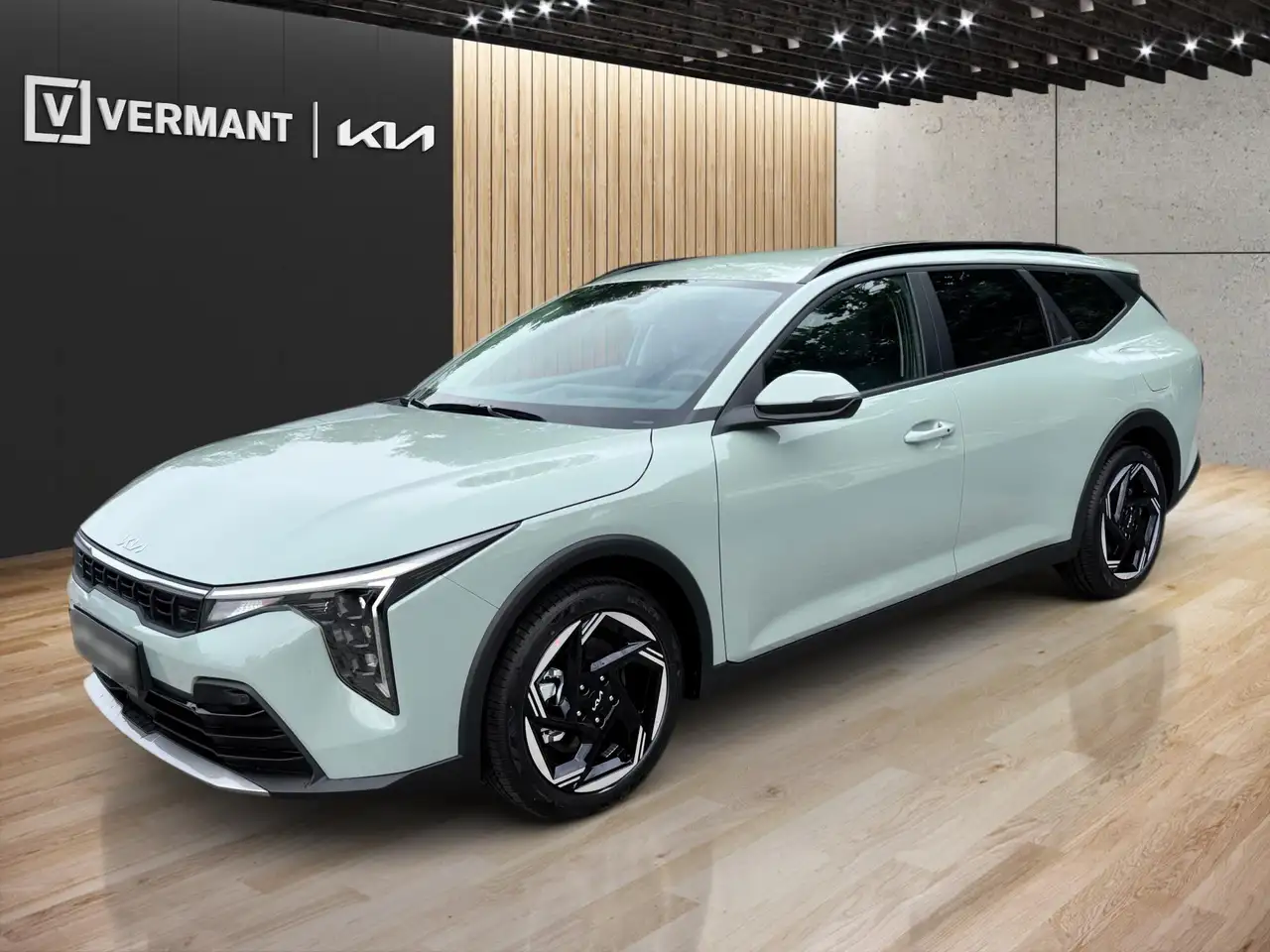 Kia K4