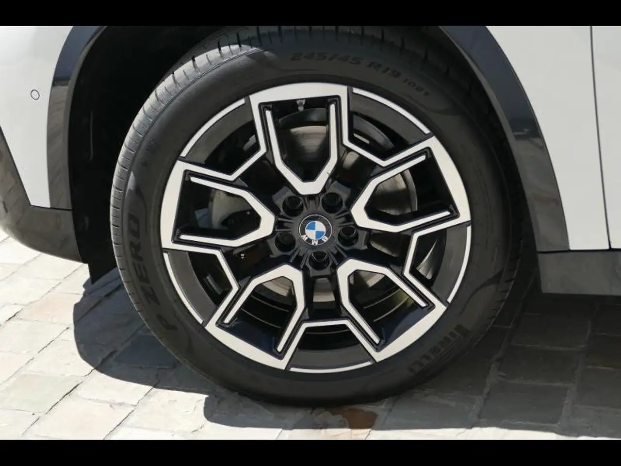 BMW X1 8