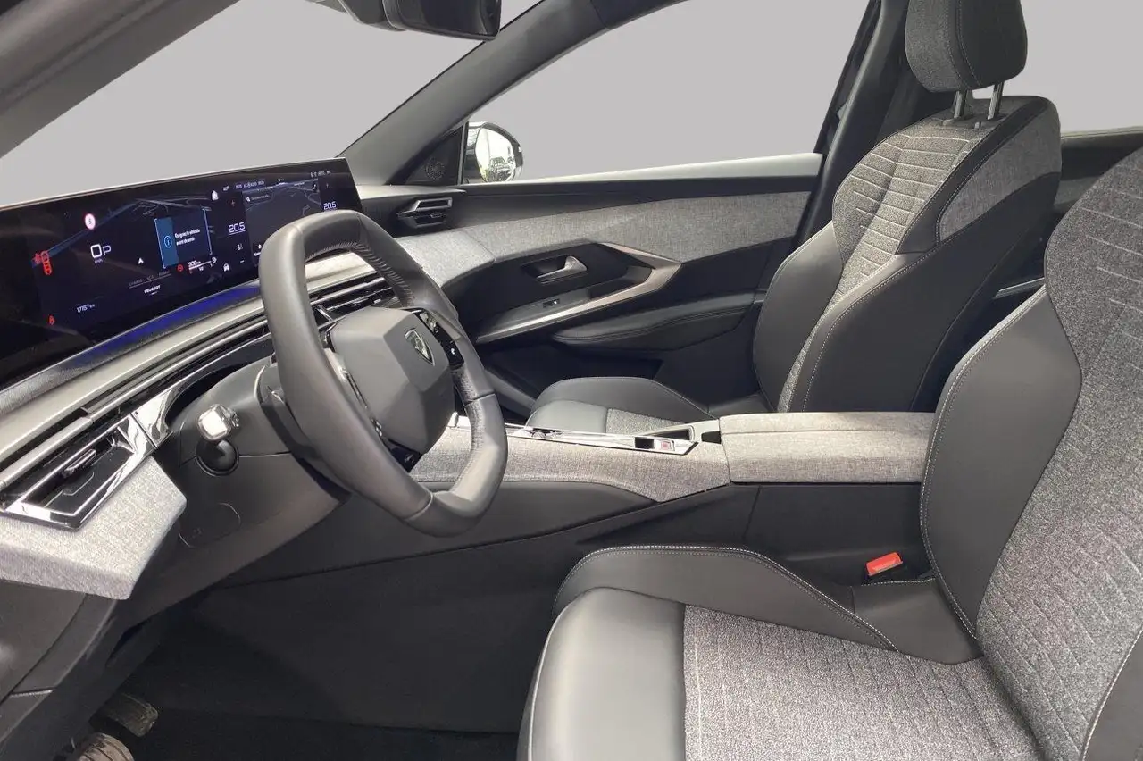Peugeot 5008 10