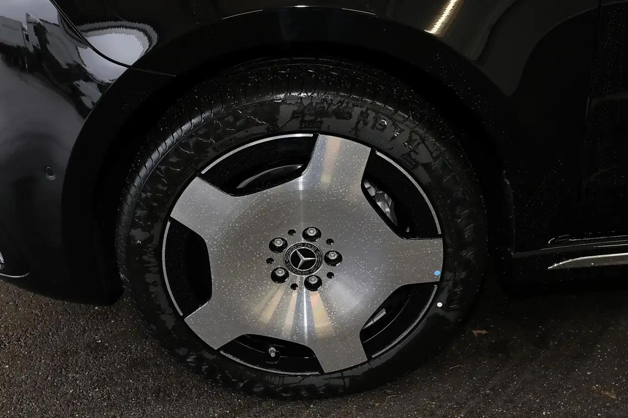 Mercedes-Benz V 300 3