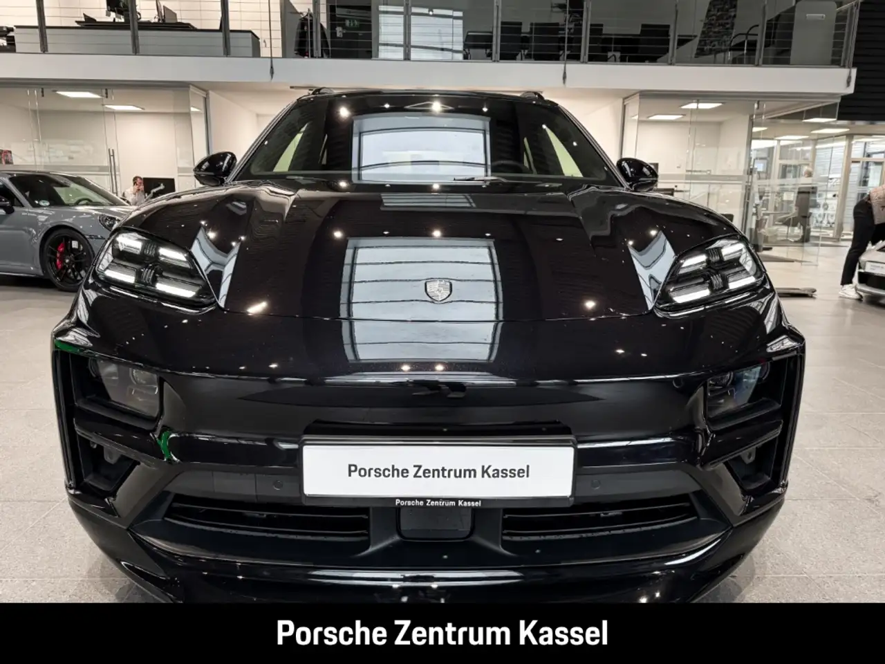 Porsche Macan 2