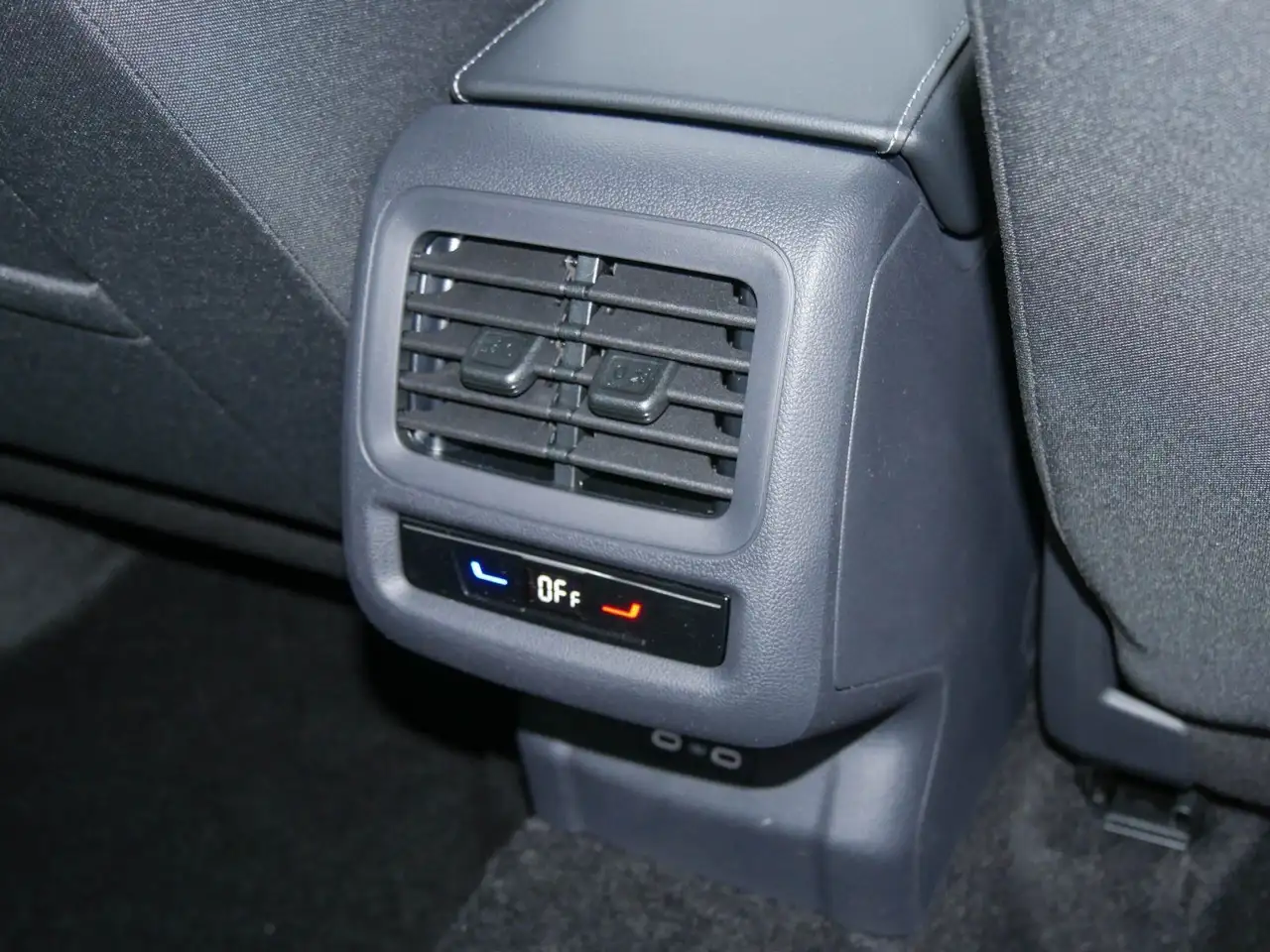 Volkswagen T-Roc 14