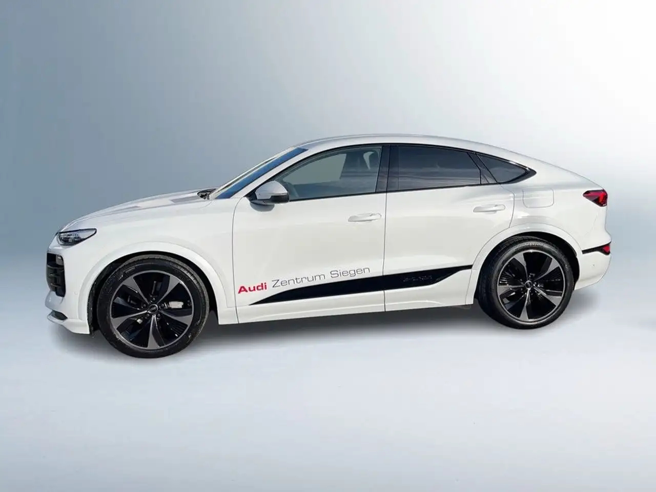 Audi Q6 2
