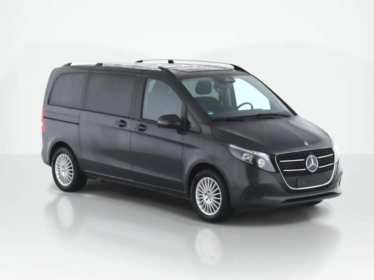 Mercedes-Benz V 220 2