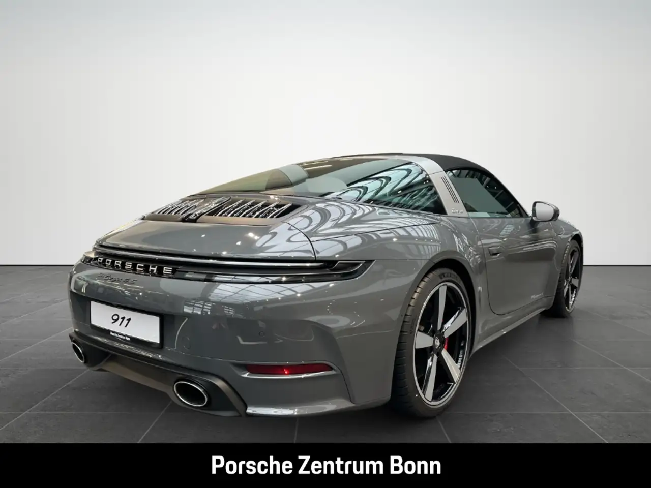 Porsche 992 911 5