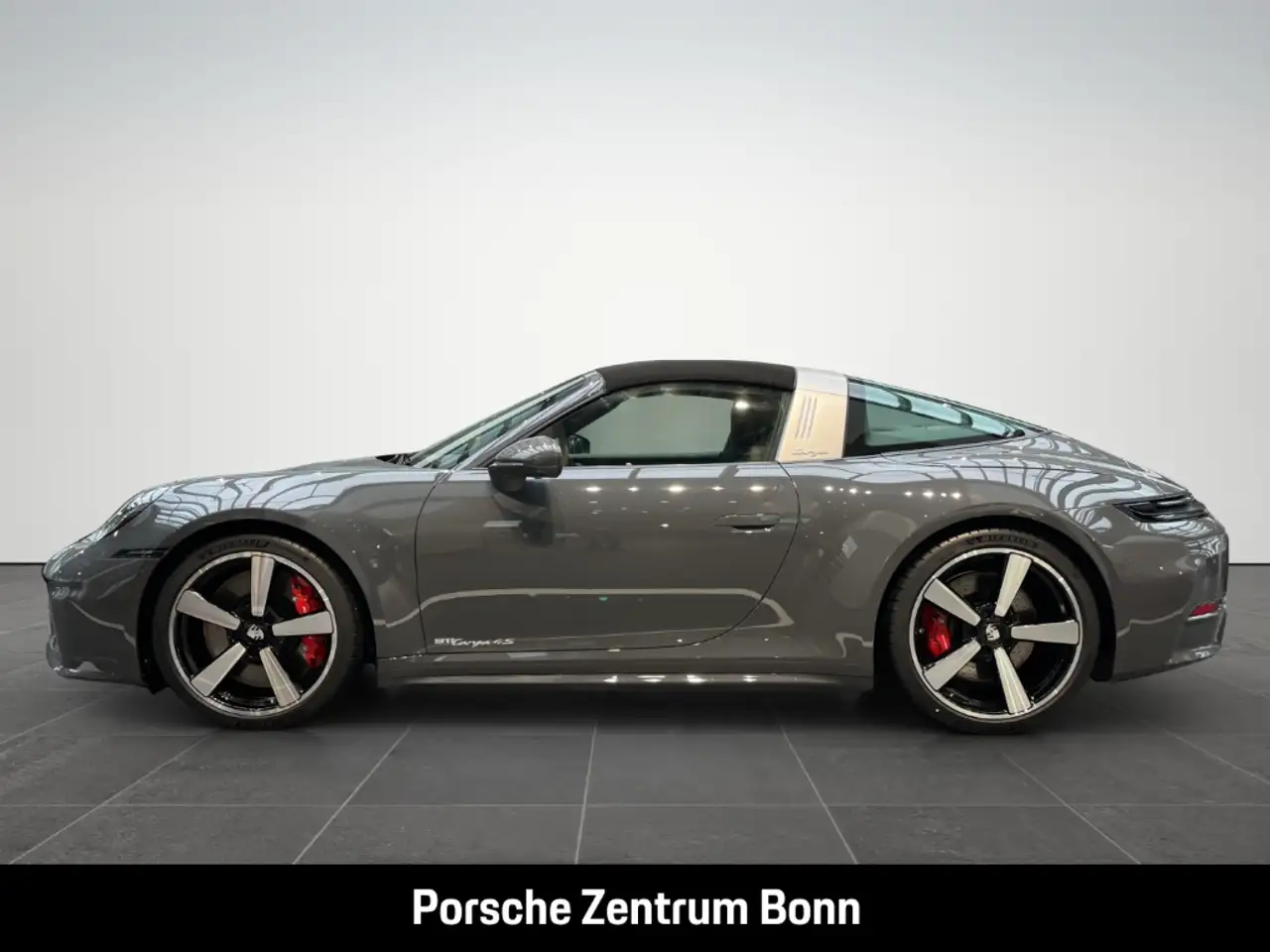 Porsche 992 911 8