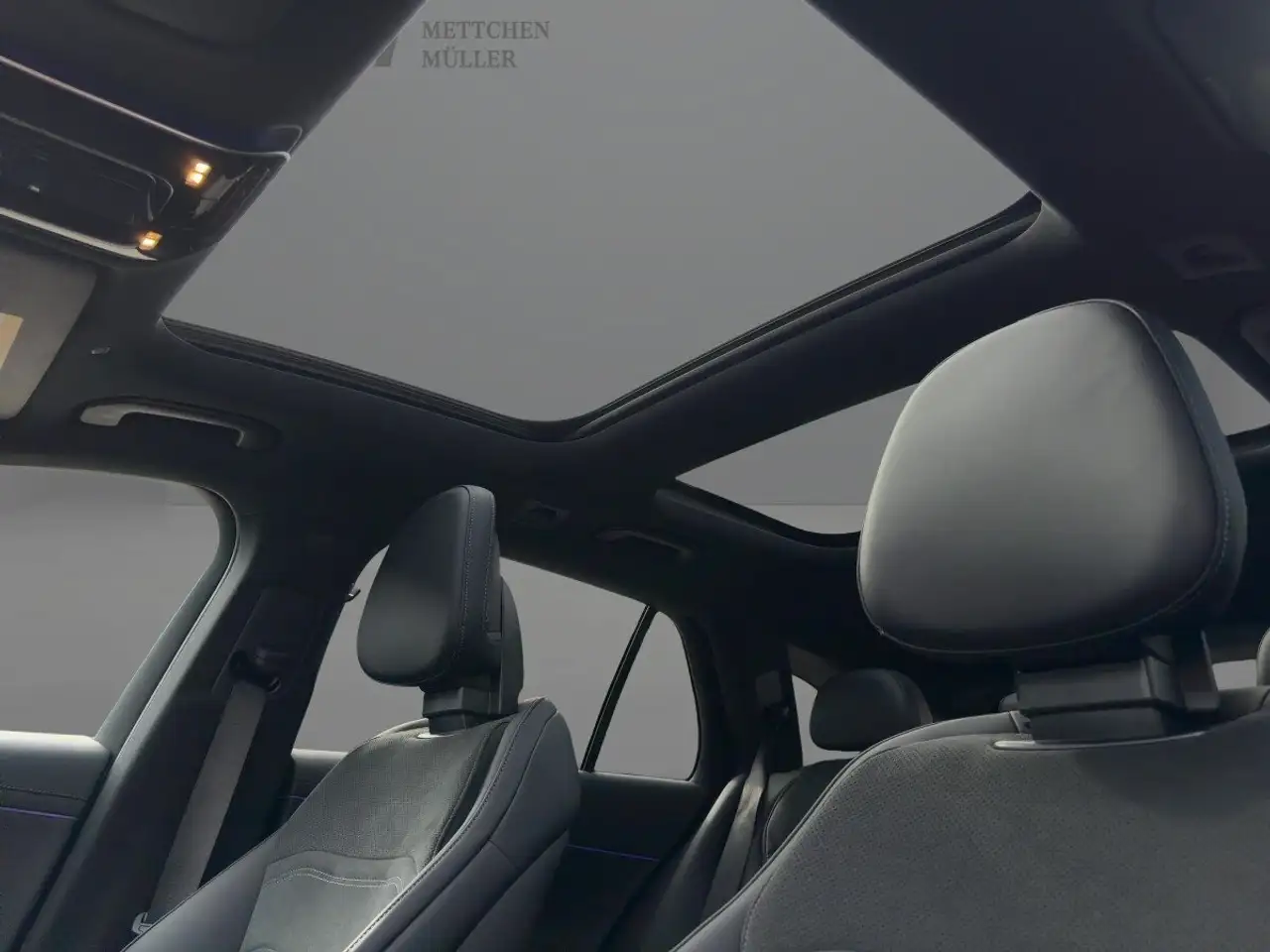 Mercedes-Benz E 300 12