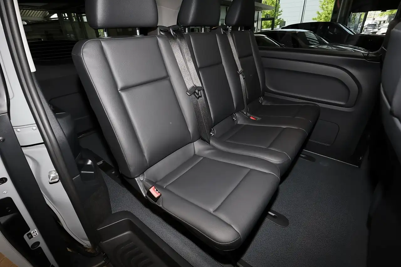 Mercedes-Benz Vito 119 6