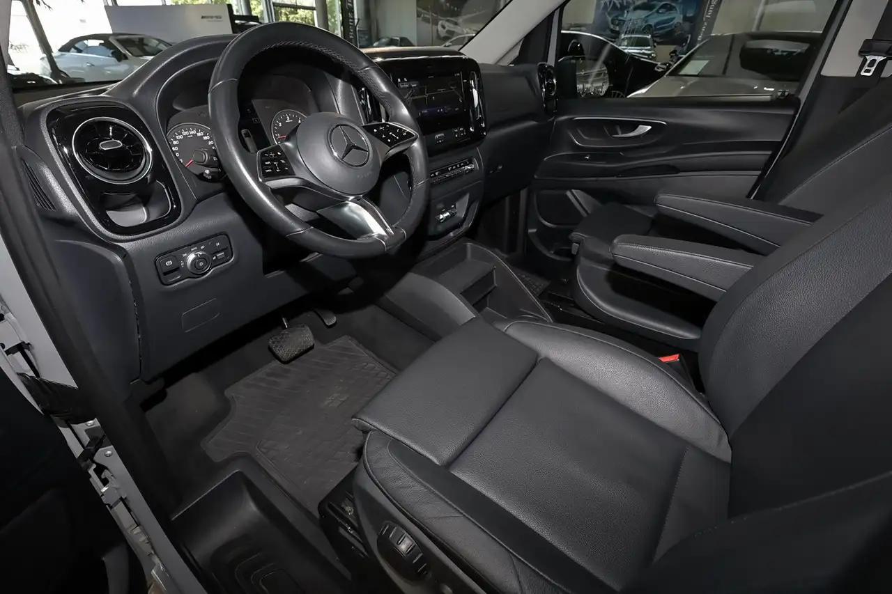 Mercedes-Benz Vito 119 11