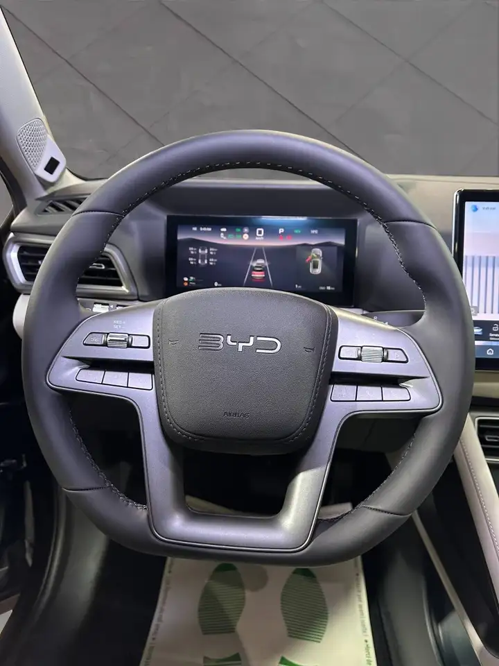 BYD Atto 2 9