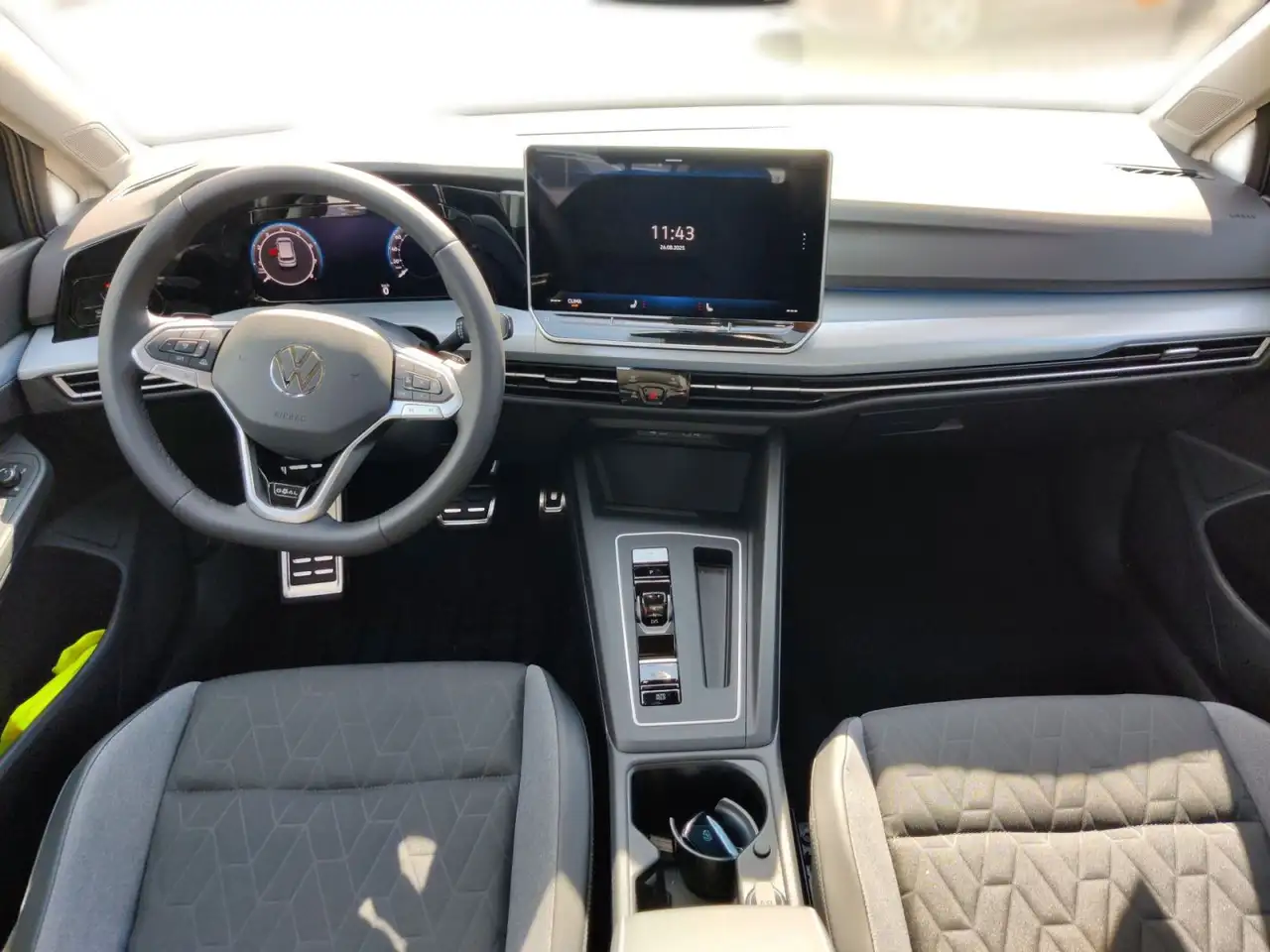 Volkswagen Golf 16