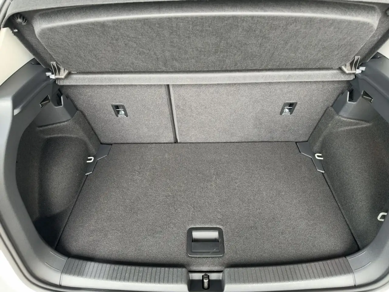 Volkswagen T-Cross 8