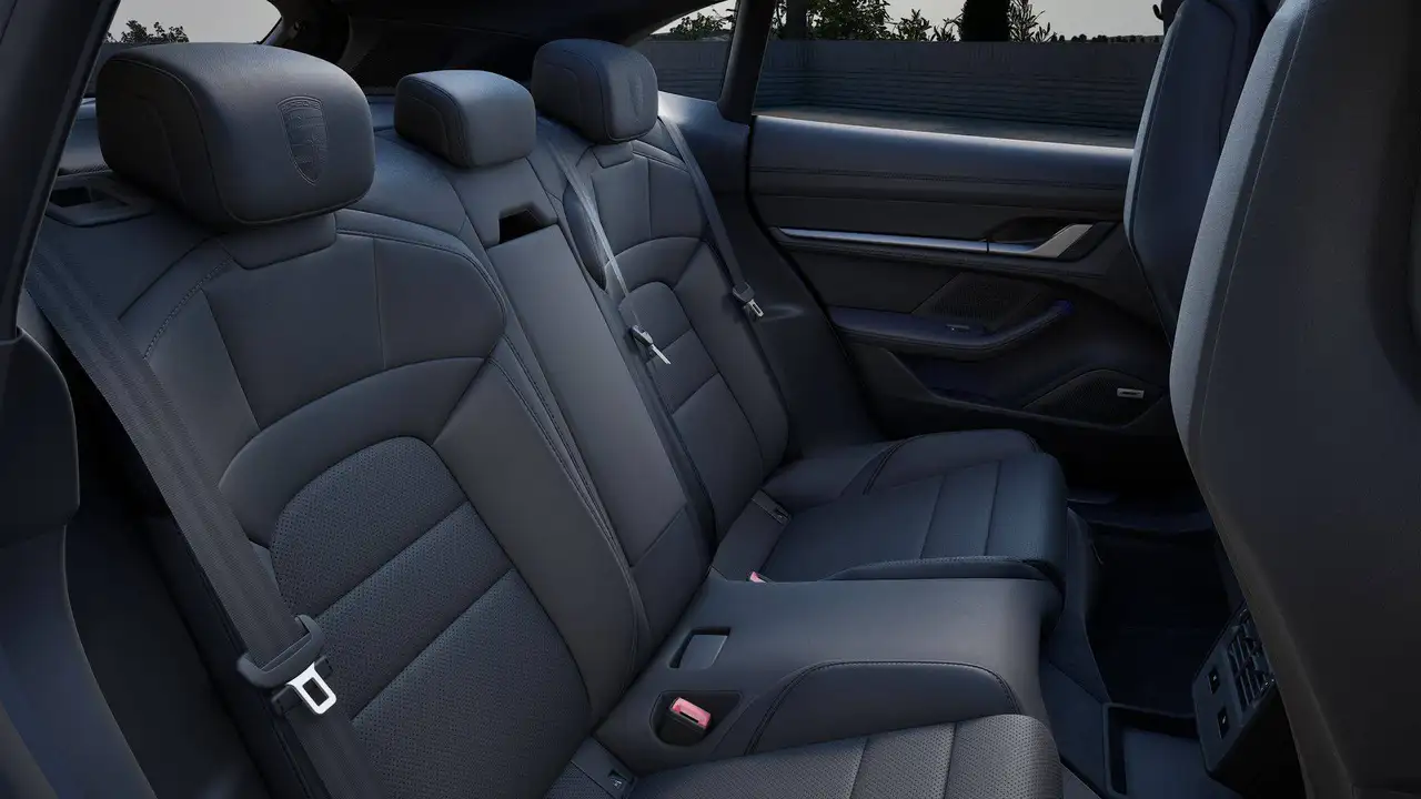 Porsche Taycan 10
