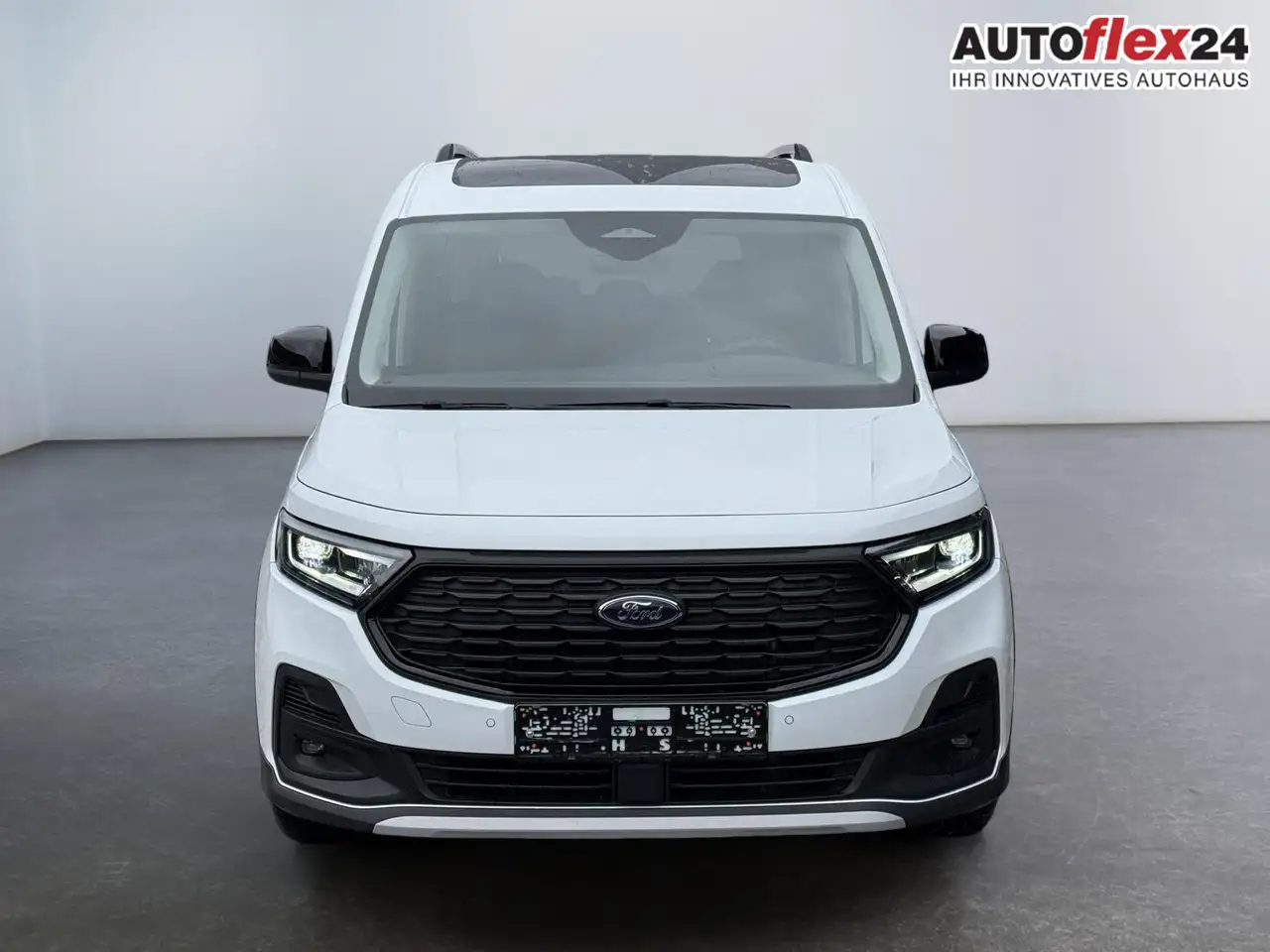 Ford Grand 3
