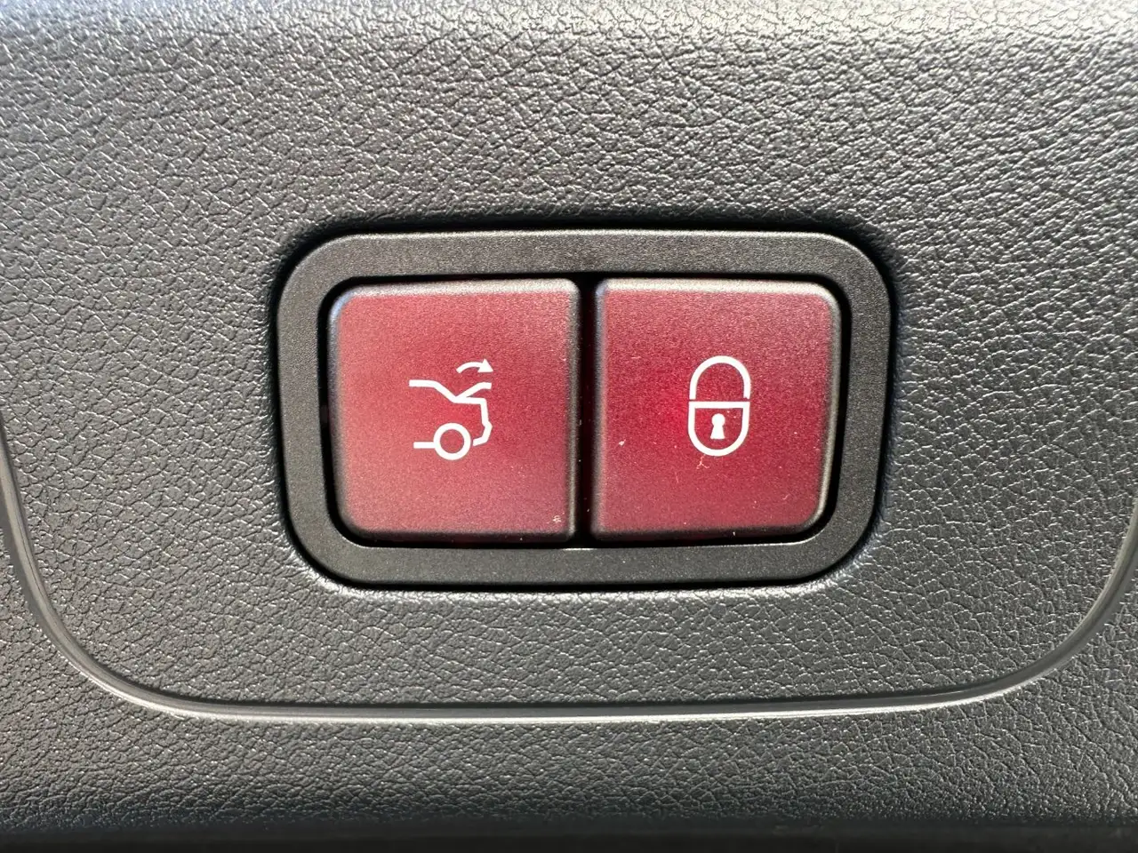 Mercedes-Benz CLA 180 8