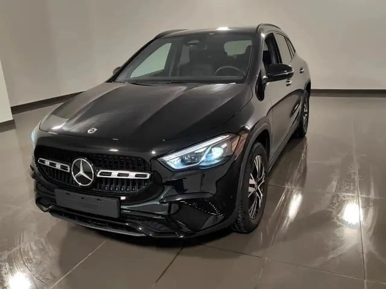 Mercedes-Benz GLA 200