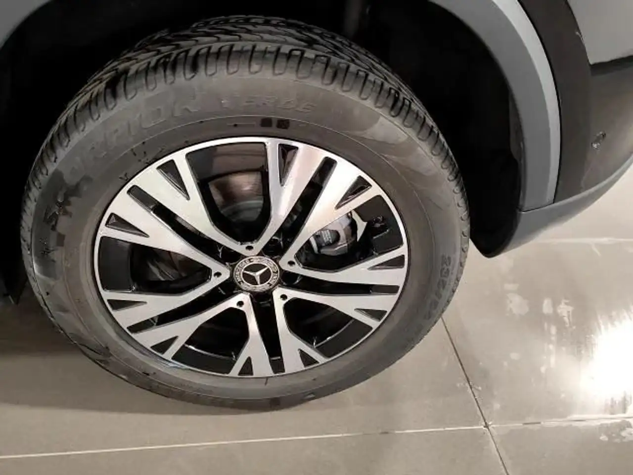 Mercedes-Benz GLA 200 7
