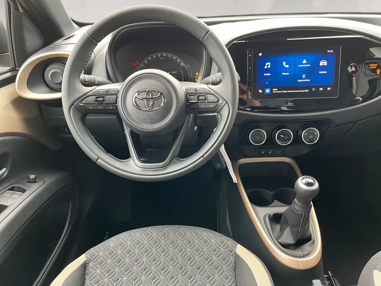 Toyota Aygo X 7