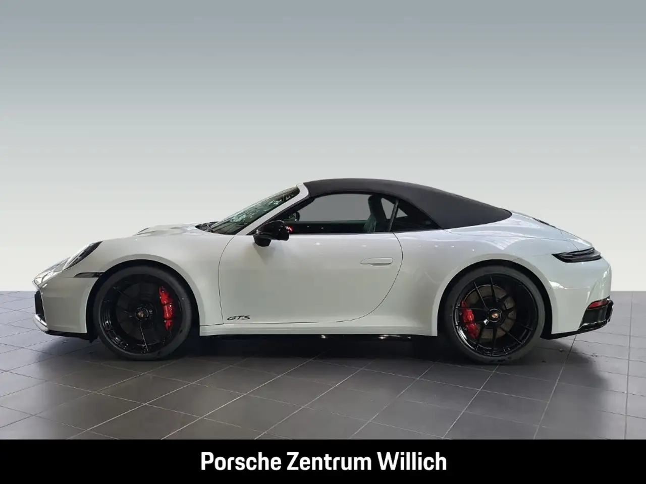 Porsche 992 911 2