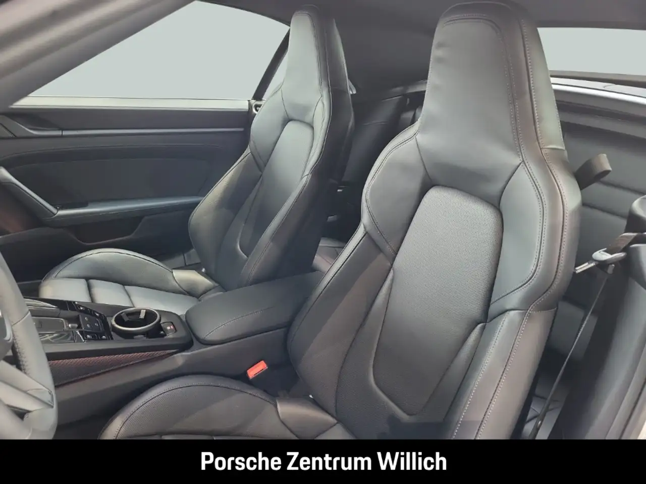 Porsche 992 911 8