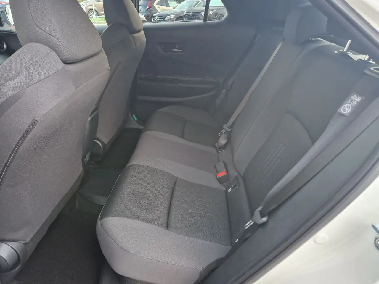 Toyota C-HR 10