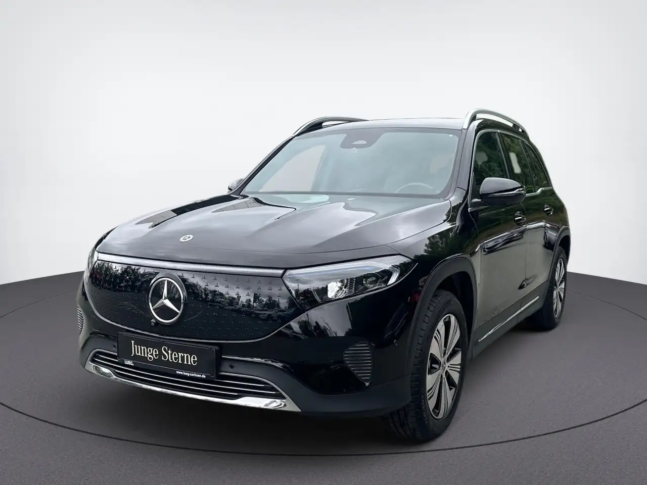 Mercedes-Benz EQB 250 2