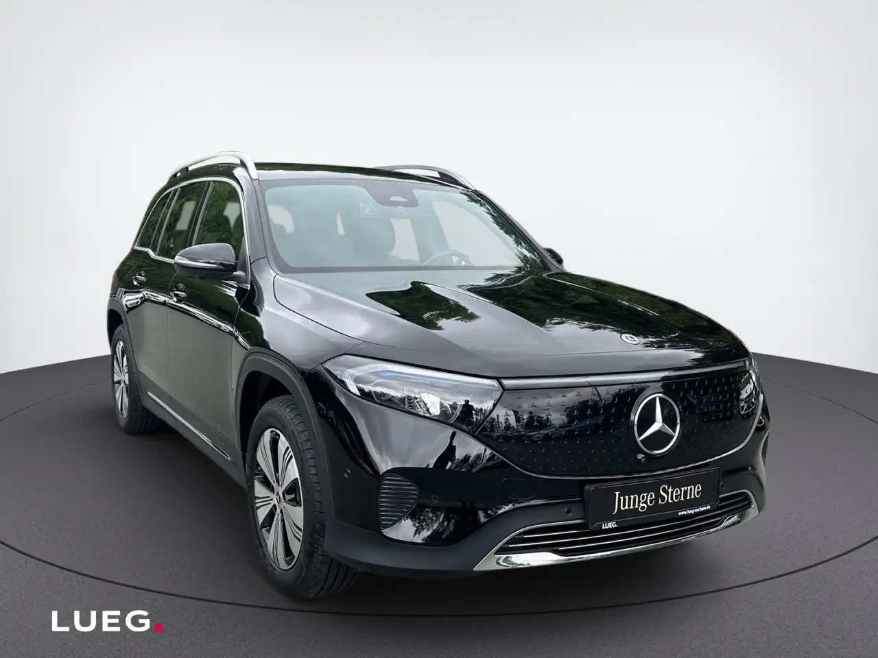 Mercedes-Benz EQB 250 7