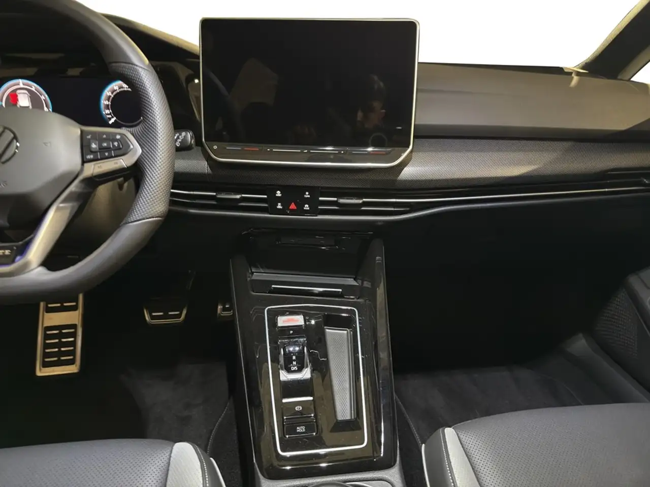 Volkswagen Golf VIII 15