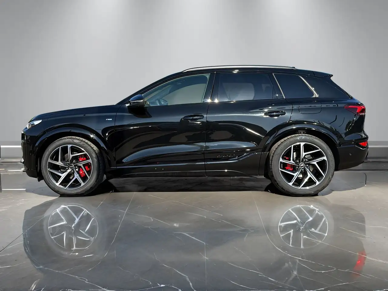 Audi Q6 5